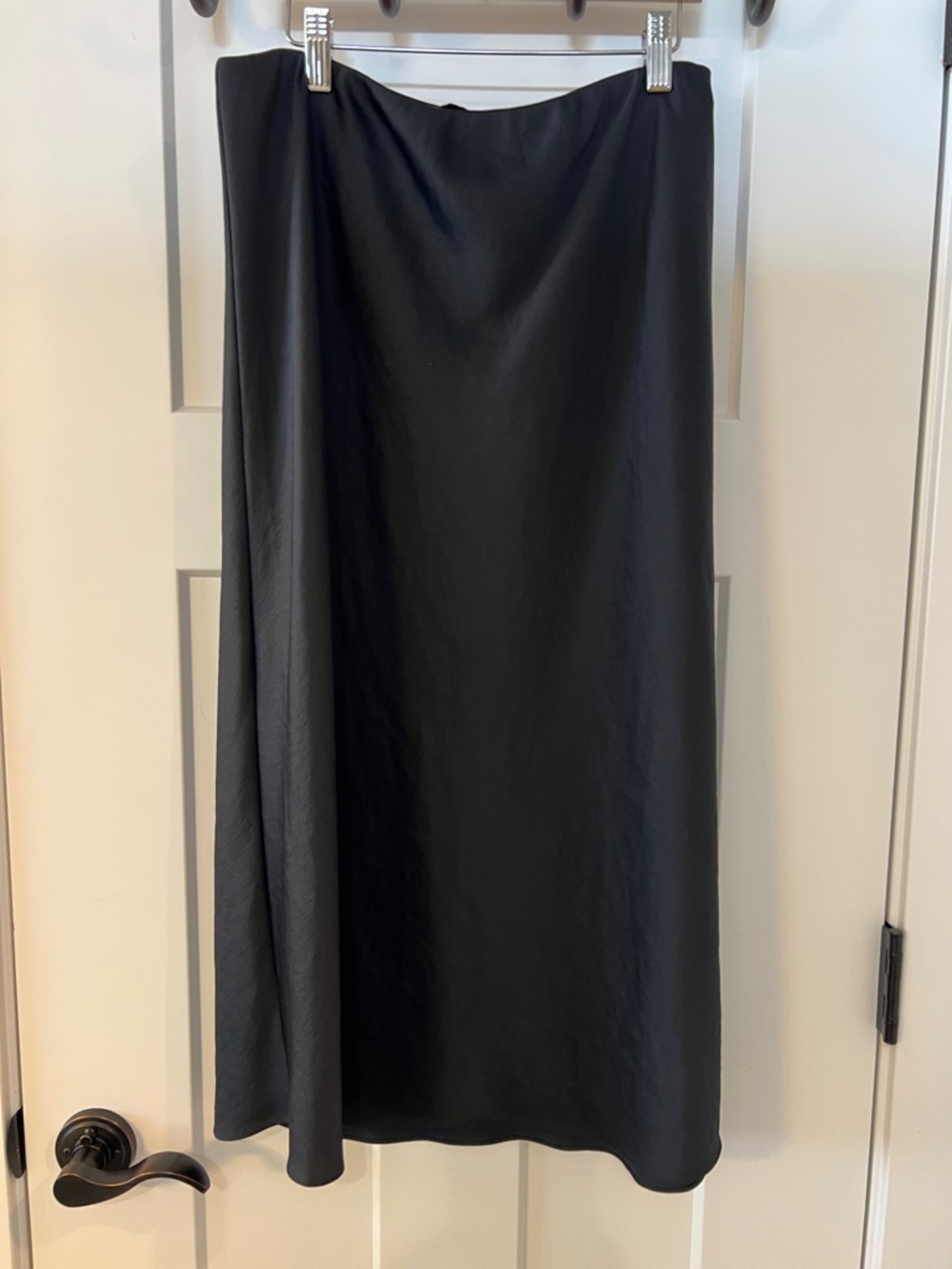 Jenni Kayne Black Slip Skirt Size M Minimalist Silk Look Midi Skirt